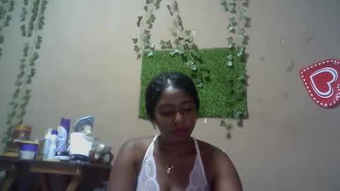 Snapshot of verronique1511 chatting on December 2, 2025, 6:36 pm verronique1511 online show from December 2, 2025, 6:36 pm