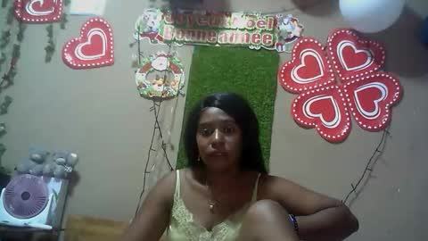 Snapshot of verronique1511 chatting on December 19, 2025, 11:06 am verronique1511 online show from December 19, 2025, 11:06 am