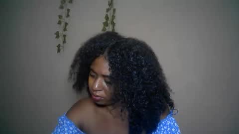 verronique1511 online show from April 12, 2026, 3:33 am