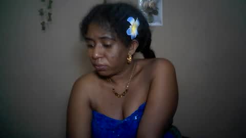 Snapshot of verronique1511 chatting on May 4, 2026, 4:52 am verronique1511 online show from May 4, 2026, 4:52 am