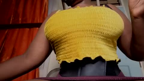 verygoodbadgirl_ebony online show from March 3, 2026, 12:17 am