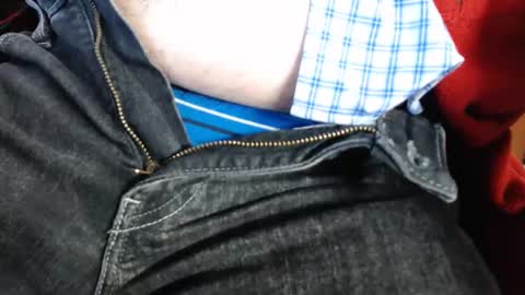 Erik online show from February 26, 2025, 6:43 pm