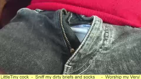 Erik online show from October 12, 2025, 7:07 am