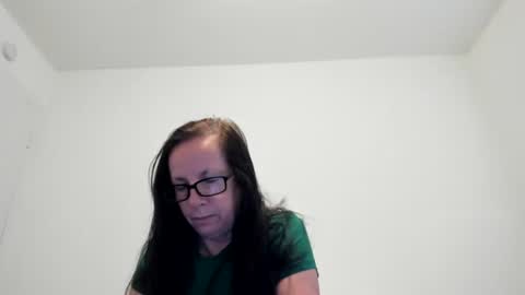 Snapshot of verysassypeachgoddess chatting on March 18, 2026, 12:52 pm verysassypeachgoddess online show from March 18, 2026, 12:52 pm