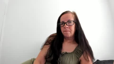 Snapshot of verysassypeachgoddess chatting on April 6, 2026, 2:07 pm verysassypeachgoddess online show from April 6, 2026, 2:07 pm