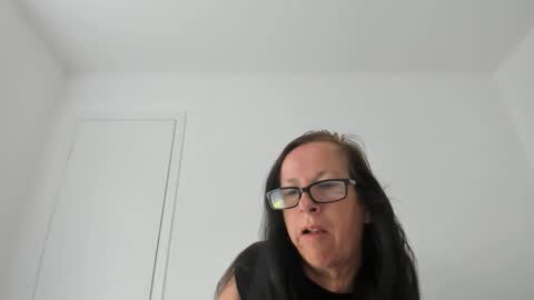 Snapshot of verysassypeachgoddess chatting on May 3, 2026, 1:17 pm verysassypeachgoddess online show from May 3, 2026, 1:17 pm