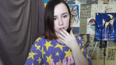 veryveryvery_shy online show from February 28, 2025, 9:36 am