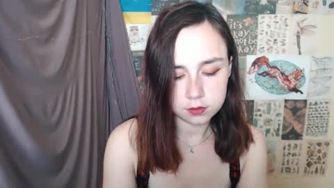 Snapshot of veryveryvery_shy chatting on September 9, 2025, 5:40 am veryveryvery_shy online show from September 9, 2025, 5:40 am