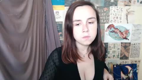 Snapshot of veryveryvery_shy chatting on September 15, 2025, 5:18 am veryveryvery_shy online show from September 15, 2025, 5:18 am