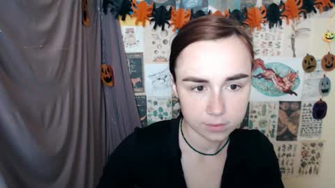 Snapshot of veryveryvery_shy chatting on October 20, 2025, 5:52 am veryveryvery_shy online show from October 20, 2025, 5:52 am