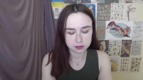 veryveryvery_shy online show from November 30, 2025, 6:12 pm