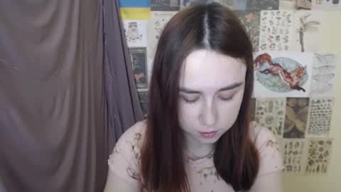 Snapshot of veryveryvery_shy chatting on December 5, 2025, 8:45 am veryveryvery_shy online show from December 5, 2025, 8:45 am