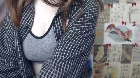 Snapshot of veryveryvery_shy chatting on January 7, 2026, 6:38 am veryveryvery_shy online show from January 7, 2026, 6:38 am