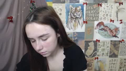 Snapshot of veryveryvery_shy chatting on January 9, 2026, 7:44 am veryveryvery_shy online show from January 9, 2026, 7:44 am