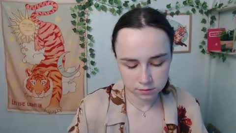 Snapshot of veryveryvery_shy chatting on June 19, 2026, 5:34 am veryveryvery_shy online show from June 19, 2026, 5:34 am