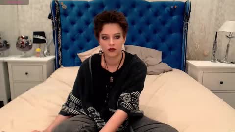 Via online show from February 12, 2026, 10:05 pm