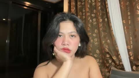 via_olala online show from April 3, 2026, 12:36 pm