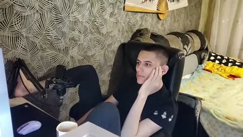 vialeras online show from January 8, 2025, 4:22 pm