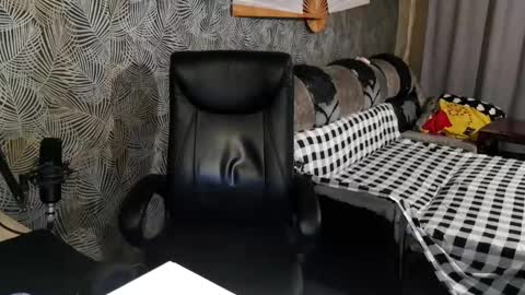 vialeras online show from February 10, 2025, 12:30 am