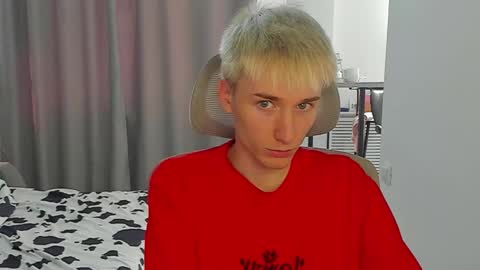 vibemygirl online show from September 30, 2025, 6:18 am