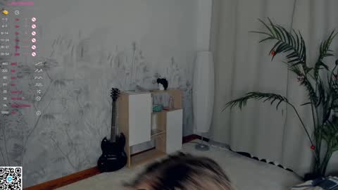 Snapshot of vibes_of_joy chatting on January 11, 2025, 2:20 am Mikky online show from January 11, 2025, 2:20 am