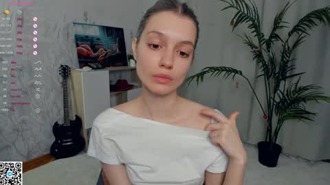 Snapshot of vibes_of_joy chatting on January 17, 2025, 7:30 am Mikky online show from January 17, 2025, 7:30 am