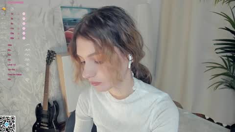 Snapshot of vibes_of_joy chatting on January 24, 2025, 7:19 am Mikky online show from January 24, 2025, 7:19 am