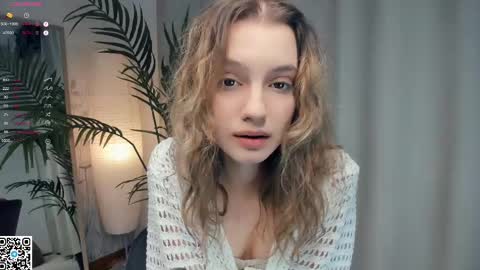 Snapshot of vibes_of_joy chatting on February 13, 2025, 8:06 am Mikky online show from February 13, 2025, 8:06 am