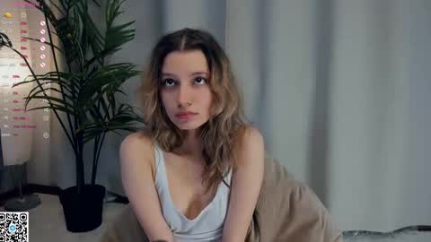 Snapshot of vibes_of_joy chatting on February 13, 2025, 2:20 pm Mikky online show from February 13, 2025, 2:20 pm