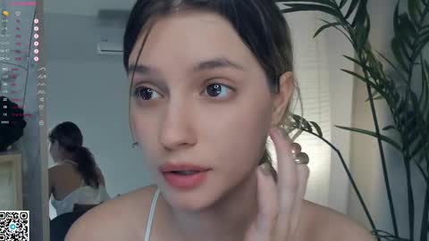 Snapshot of vibes_of_joy chatting on February 17, 2025, 11:13 am Mikky online show from February 17, 2025, 11:13 am