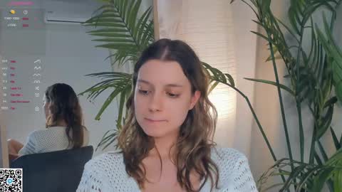 Snapshot of vibes_of_joy chatting on February 22, 2025, 12:19 pm Mikky online show from February 22, 2025, 12:19 pm