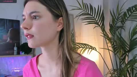 Snapshot of vibes_of_joy chatting on February 27, 2025, 11:10 am Mikky online show from February 27, 2025, 11:10 am