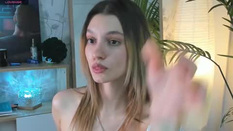 Snapshot of vibes_of_joy chatting on March 6, 2025, 2:51 pm Mikky online show from March 6, 2025, 2:51 pm