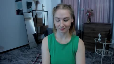 Snapshot of vibes_of_joy chatting on October 3, 2025, 7:27 am Mikky online show from October 3, 2025, 7:27 am