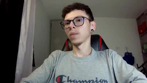 Snapshot of vicent_brais chatting on December 3, 2024, 2:03 am Vicent Brais online show from December 3, 2024, 2:03 am