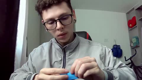 Snapshot of vicent_brais chatting on December 4, 2024, 12:47 pm Vicent Brais online show from December 4, 2024, 12:47 pm