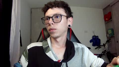 Snapshot of vicent_brais chatting on December 17, 2024, 8:34 am Vicent Brais online show from December 17, 2024, 8:34 am