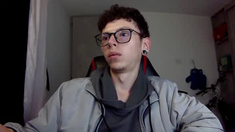 Snapshot of vicent_brais chatting on December 18, 2024, 8:53 am Vicent Brais online show from December 18, 2024, 8:53 am