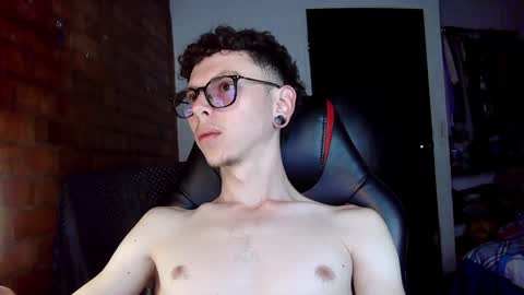 Snapshot of vicent_brais chatting on January 22, 2025, 1:10 am Vicent Brais online show from January 22, 2025, 1:10 am