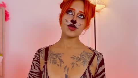 Sophie and Stan  online show from October 28, 2025, 11:07 pm