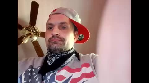 Snapshot of viciouzz1 chatting on November 27, 2025, 5:37 pm viciouzz1 online show from November 27, 2025, 5:37 pm