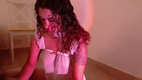 Vicky  online show from January 20, 2025, 2:36 pm