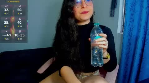 Vicky online show from May 27, 2026, 10:40 pm