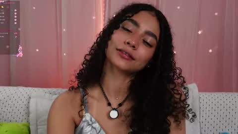 vicky_curly online show from November 8, 2025, 2:12 am