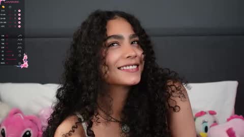 vicky_curly online show from December 15, 2025, 3:33 am