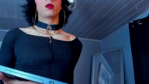 Snapshot of vicky_fant4sy chatting on May 4, 2026, 8:27 pm Vicky online show from May 4, 2026, 8:27 pm