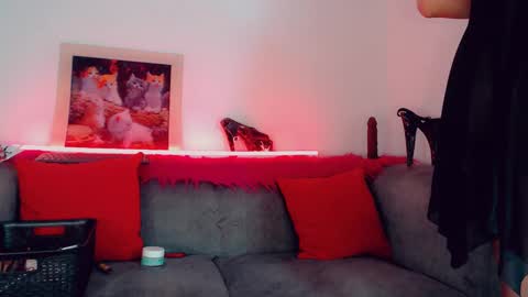 vicky_gill_ online show from September 17, 2025, 1:46 pm