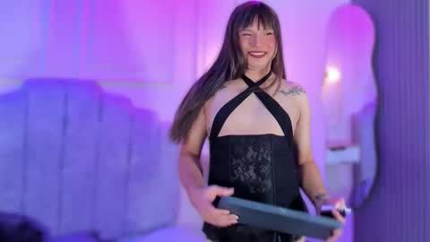 Snapshot of vicky_hot_x chatting on January 5, 2026, 10:57 pm online show from January 5, 2026, 10:57 pm