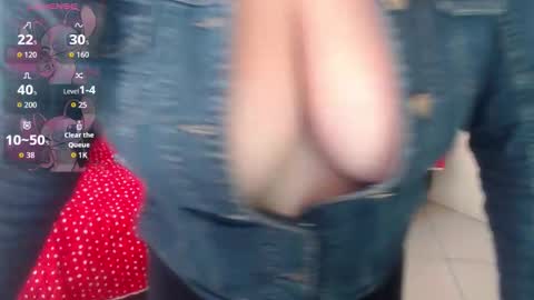 vicky_sexi online show from January 9, 2026, 2:42 pm