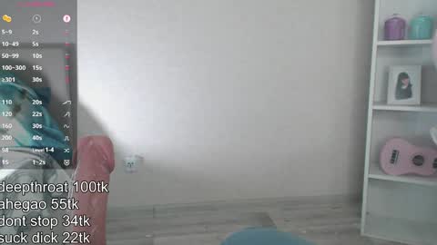 vickyfuckingdoll online show from June 7, 2026, 12:04 am